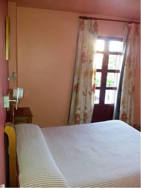Hostal Rio De Oro Алькала-ла-Реаль Экстерьер фото